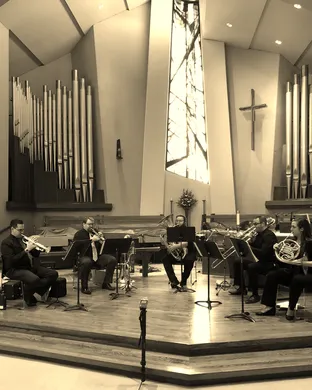 Live concert by Oakwood